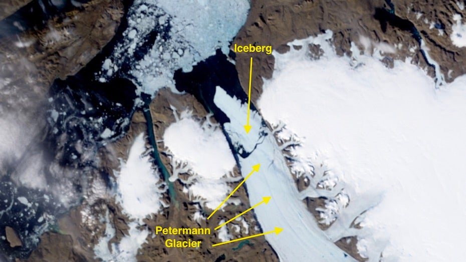 Iceberg breaking off Petermann Glacier, 8/5/10