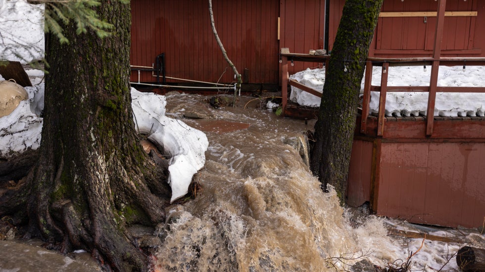 What Happens When Rain Falls On Top Of Heavy Snow? | Weather Underground