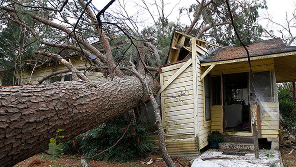 15 Severe Weather Safety Tips You May Not Know | Weather.com
