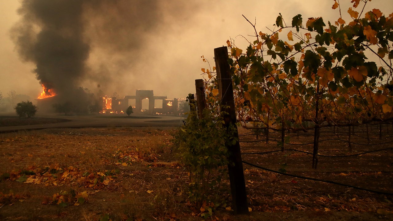 California\u0027s Kincade Fire Threatens Wineries, Vineyards in