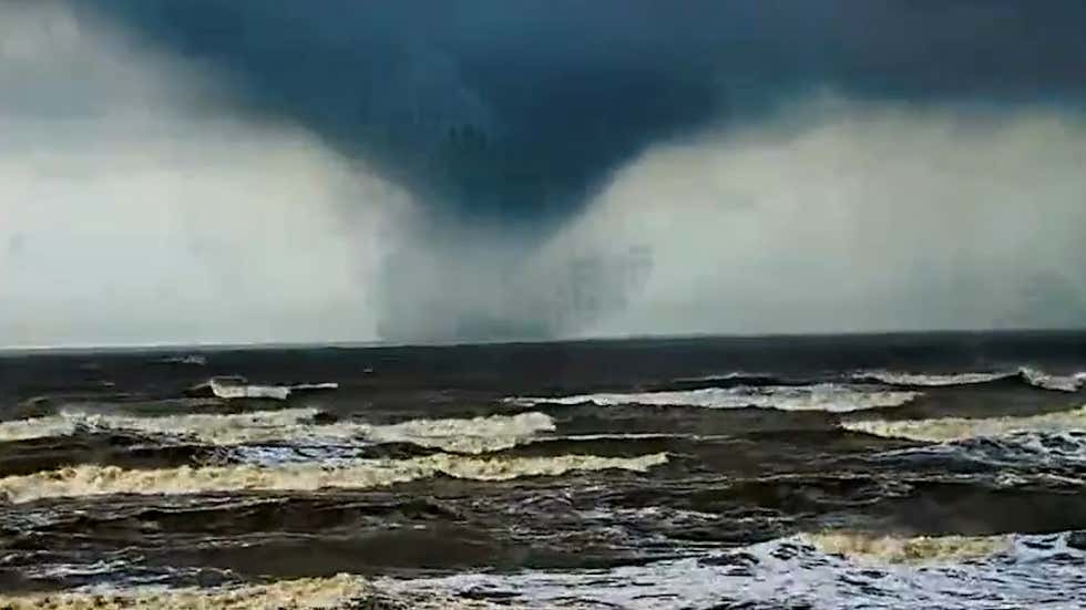 Tropical Storm Alberto Brews Up Texas Waterspout Videos from The Tropical Storm Alberto Brews Up Texas Waterspout Videos from The
