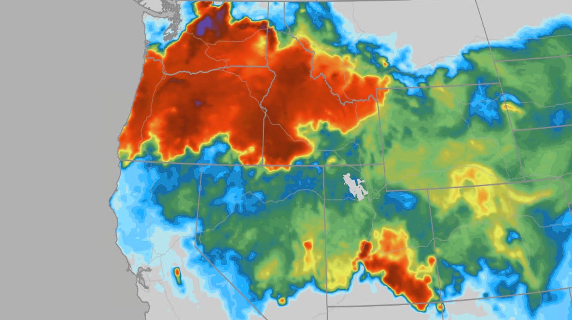 Poor air quality expands as dry air fuel Western fires