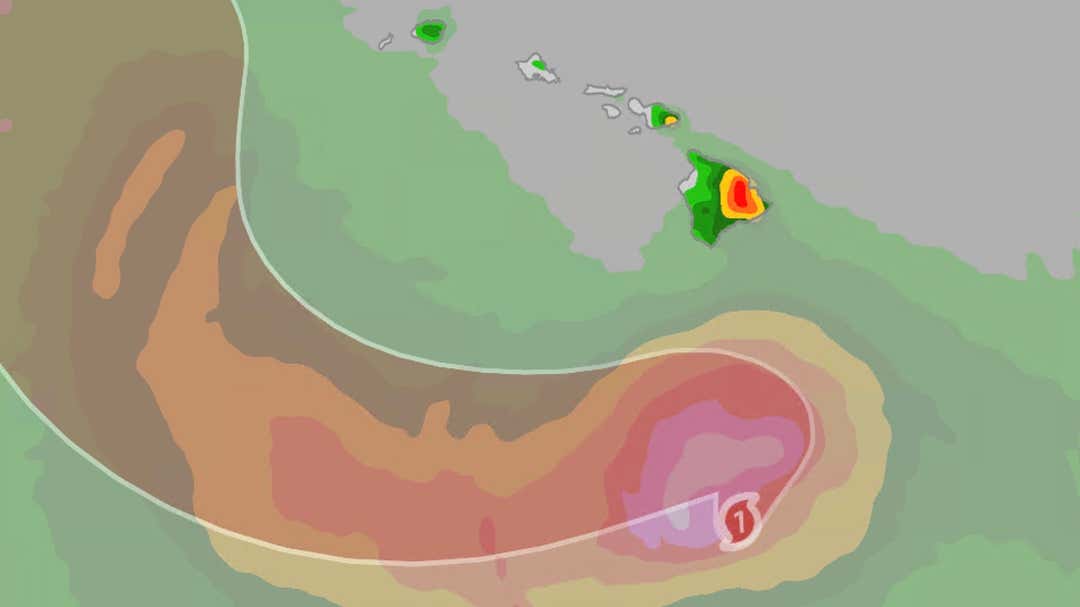 Horizontal Chain Fall Hawaii braces for Hurricane Nolo: rain, wind, high surf