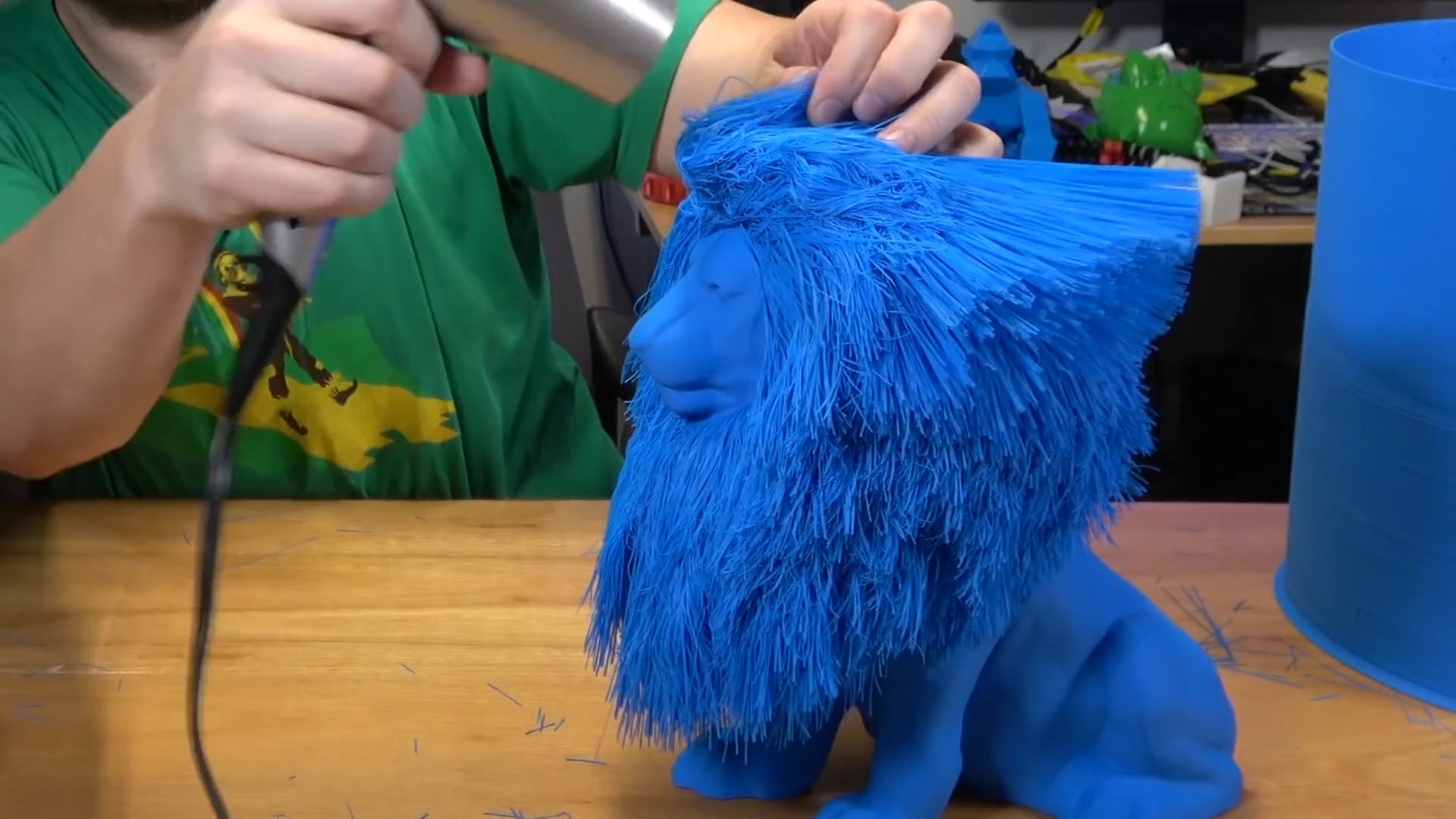 3D Printed Lion Gets New Hairdo