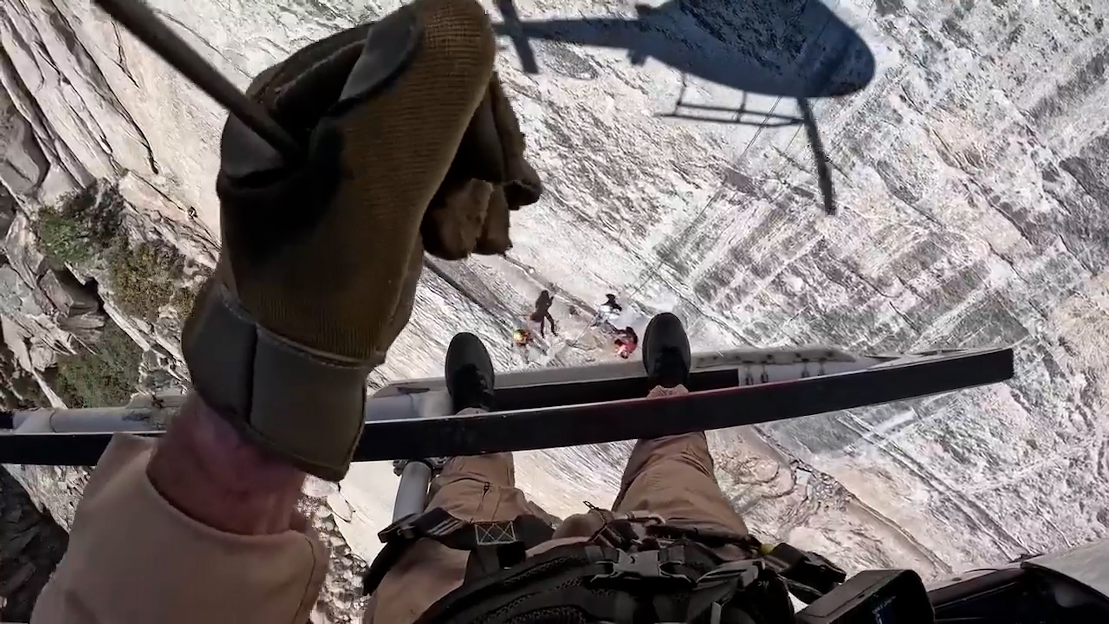 Helicopter crew plucks injured climber off 700-foot cliff