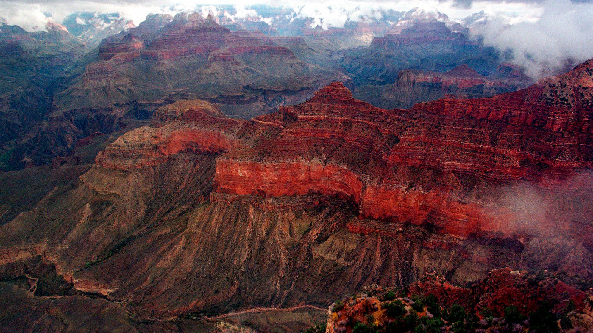 The Kaibab Trail, running right to left at center, at Grand Canyon National Park. 