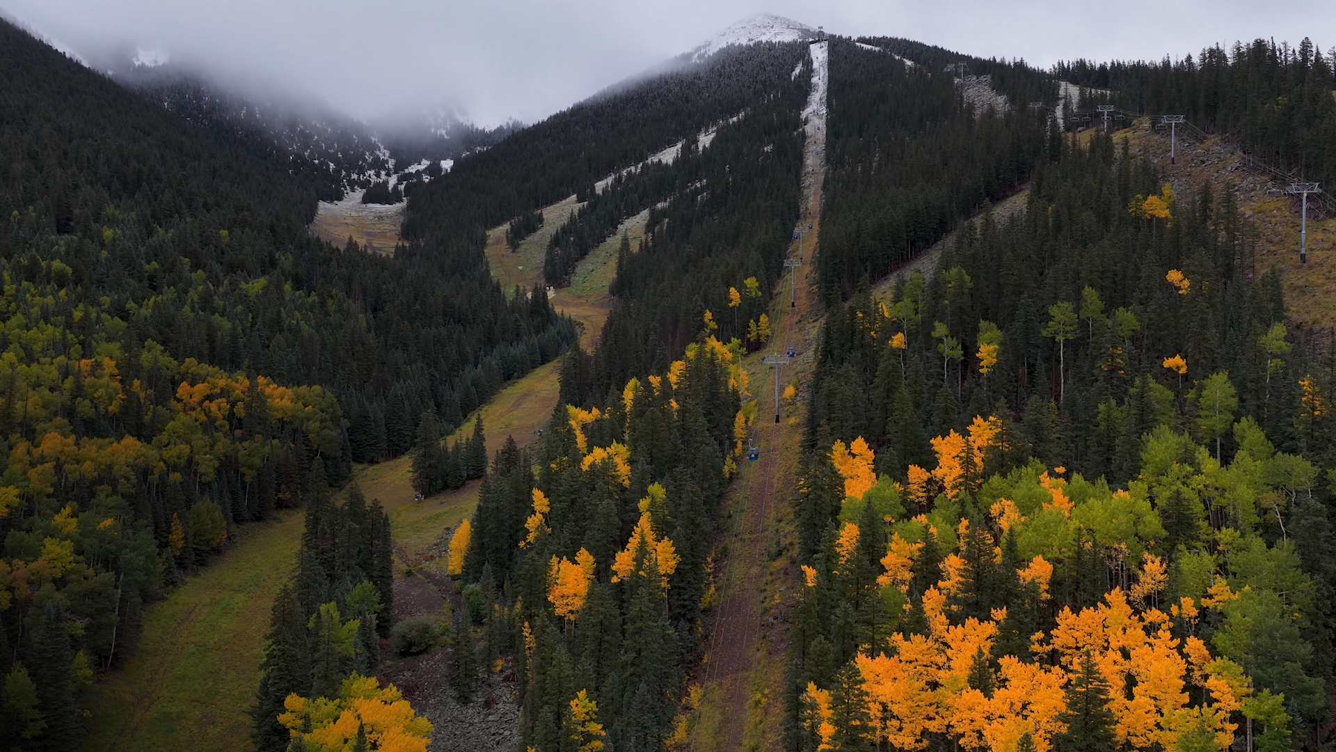 First snow of the season hits Arizona Snowbowl in Flagstaff