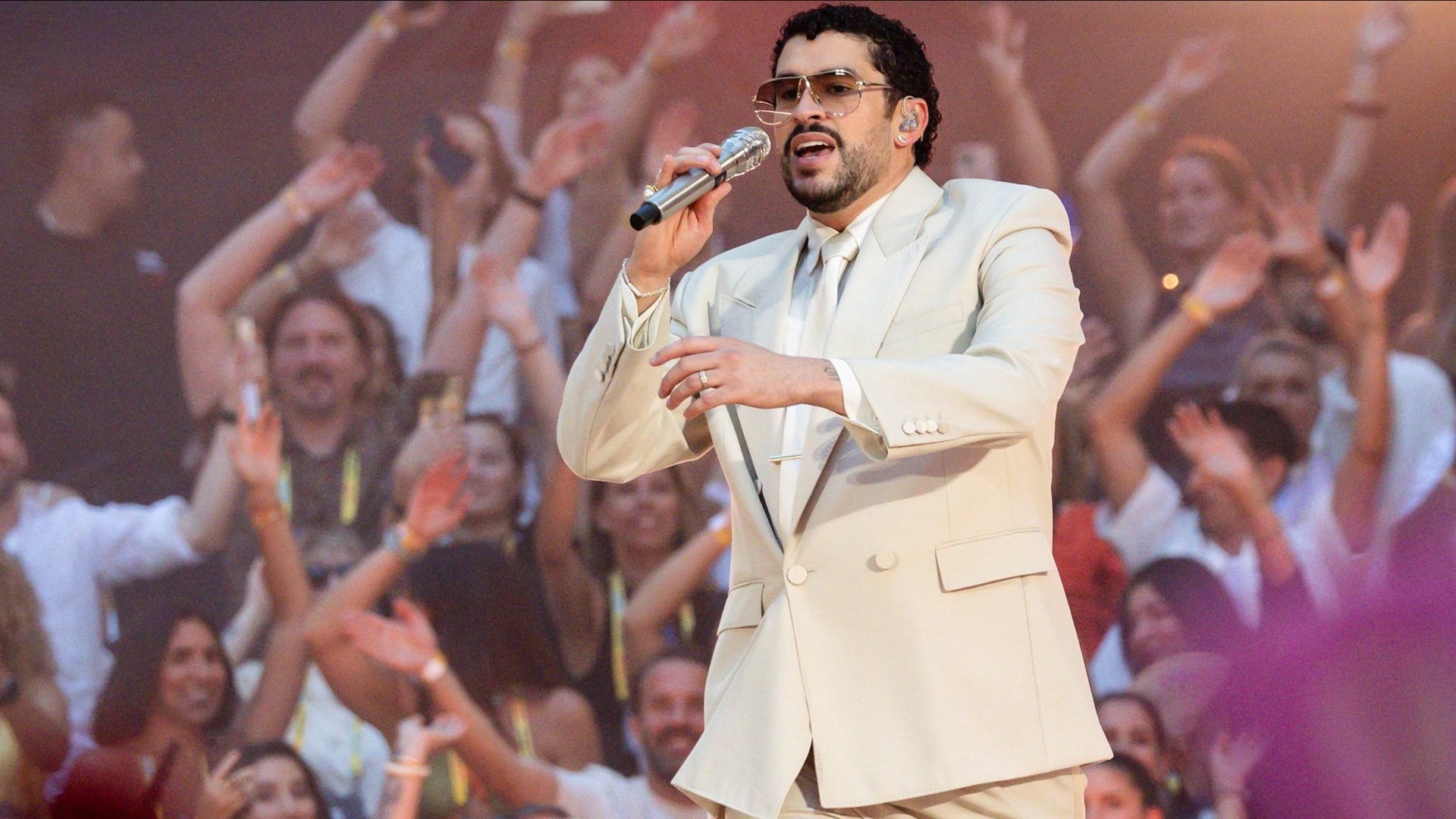 Hailstorm evacuates 80,000 fans at Bad Bunny concert