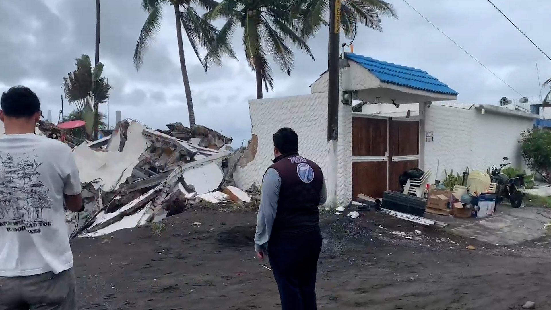 Tropical Storm Cristina ravages coastal towns