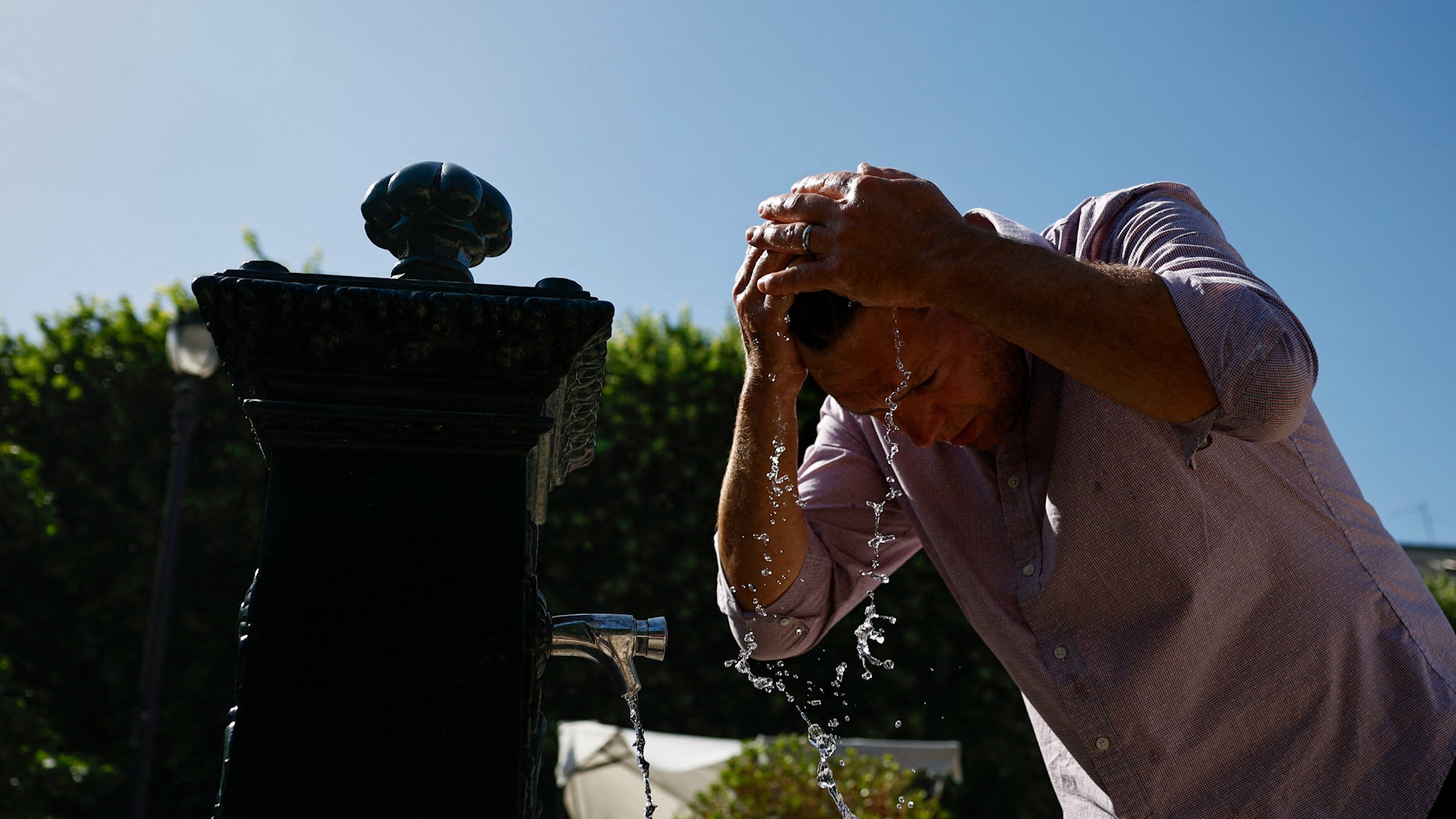 Europe heat wave sends temperatures soaring to extreme levels