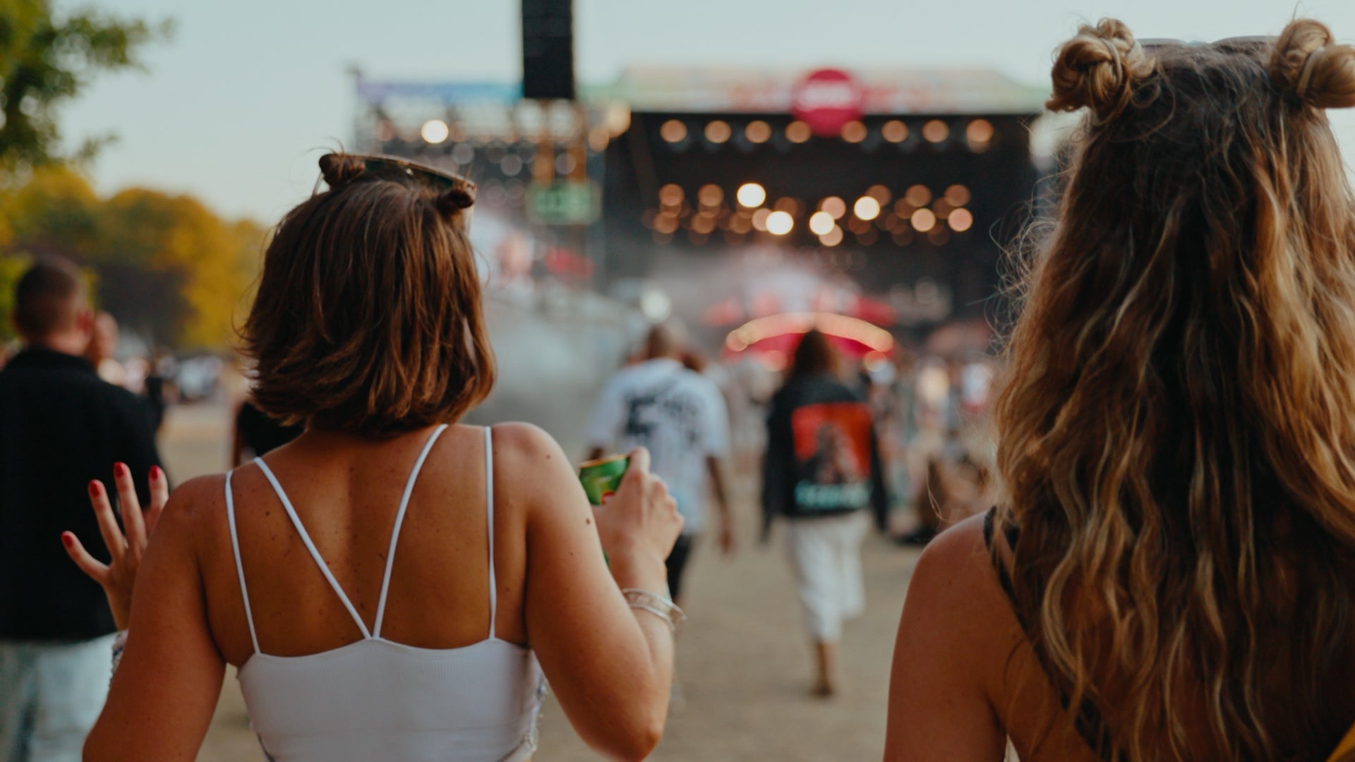 A fan's guide to surviving outdoor events this summer