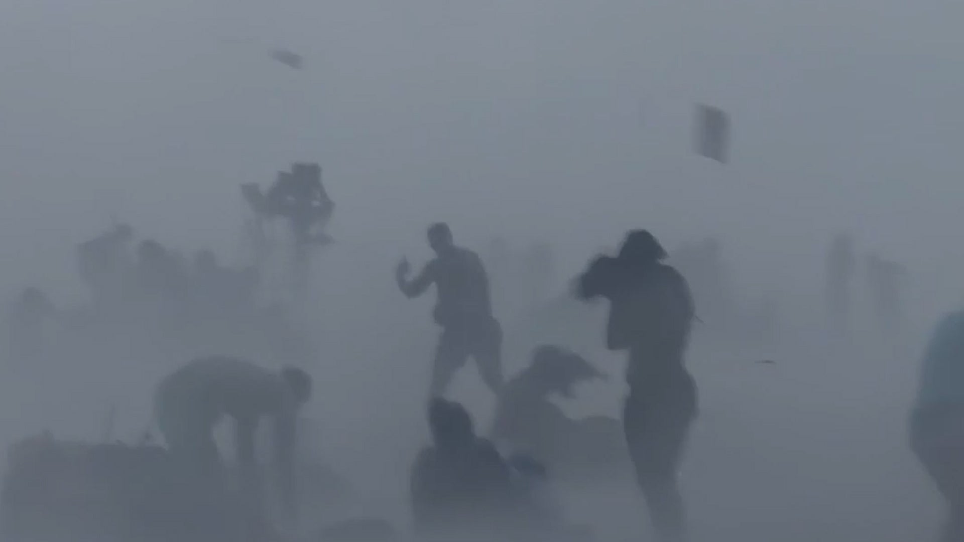 Beach day gone wrong: Sandstorm whips through Coney Island