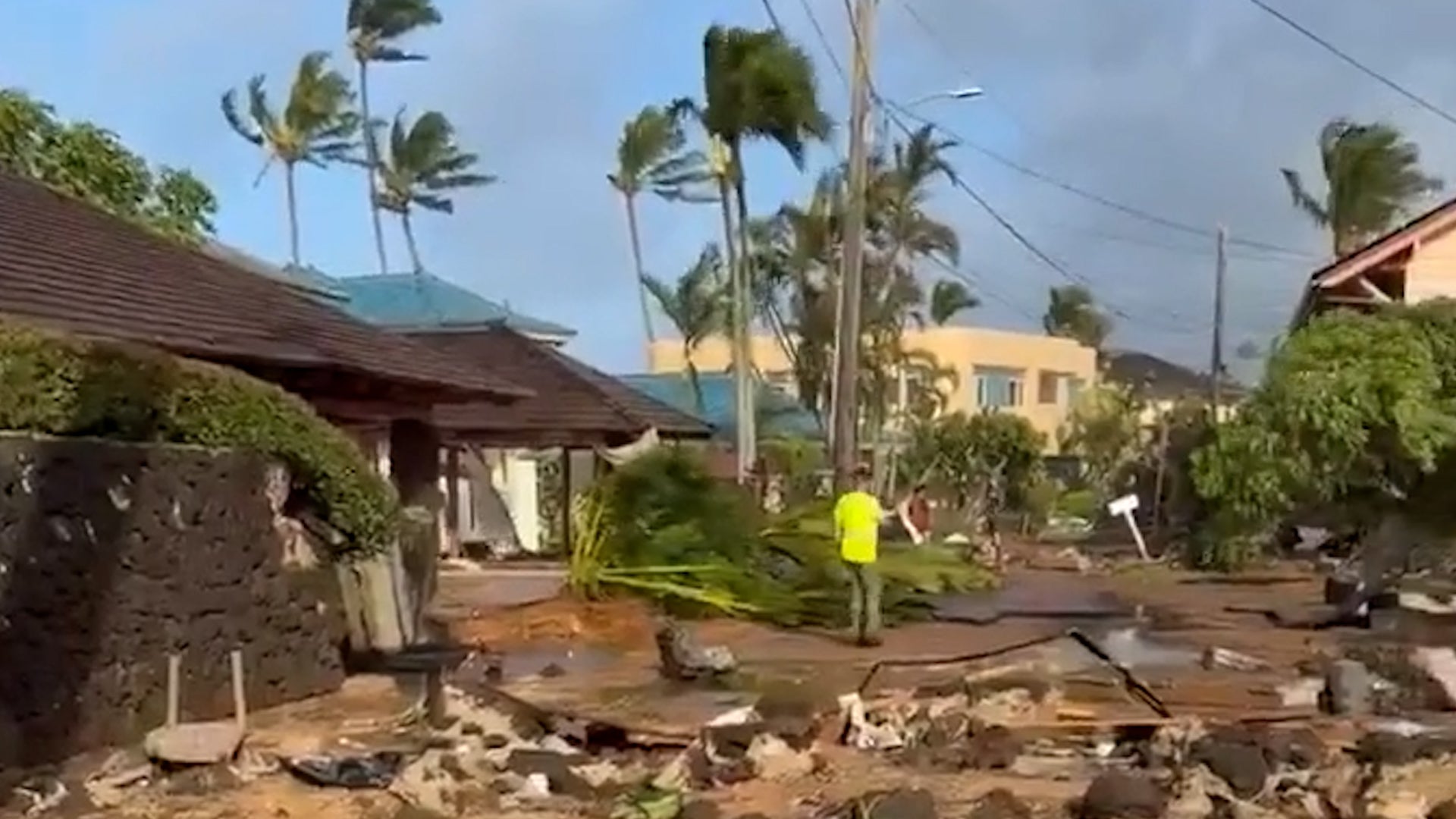 Hurricane Lowell damage in Hawaii: Maui, Oahu and Kauai