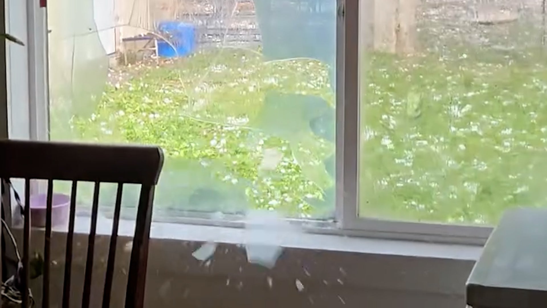 Nebraska hailstorm smashes window