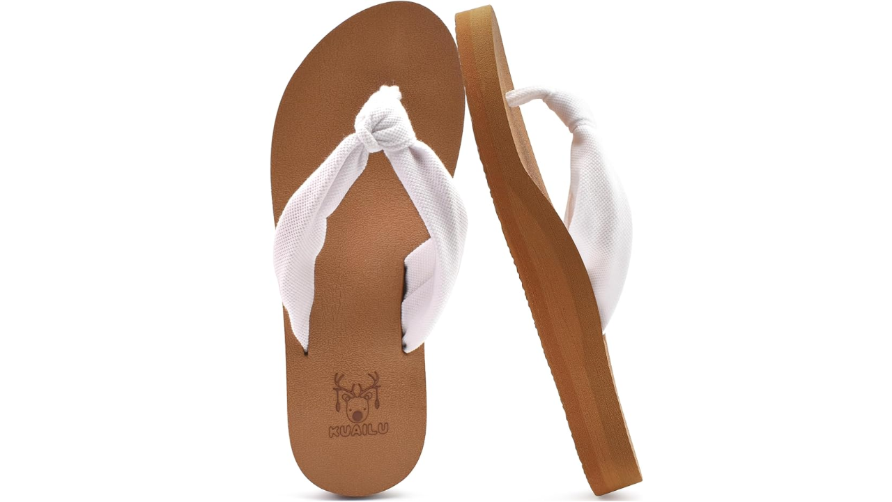 Pair of brown leather flip-flops with white fabric straps and "KUAILU" logo on the footbed