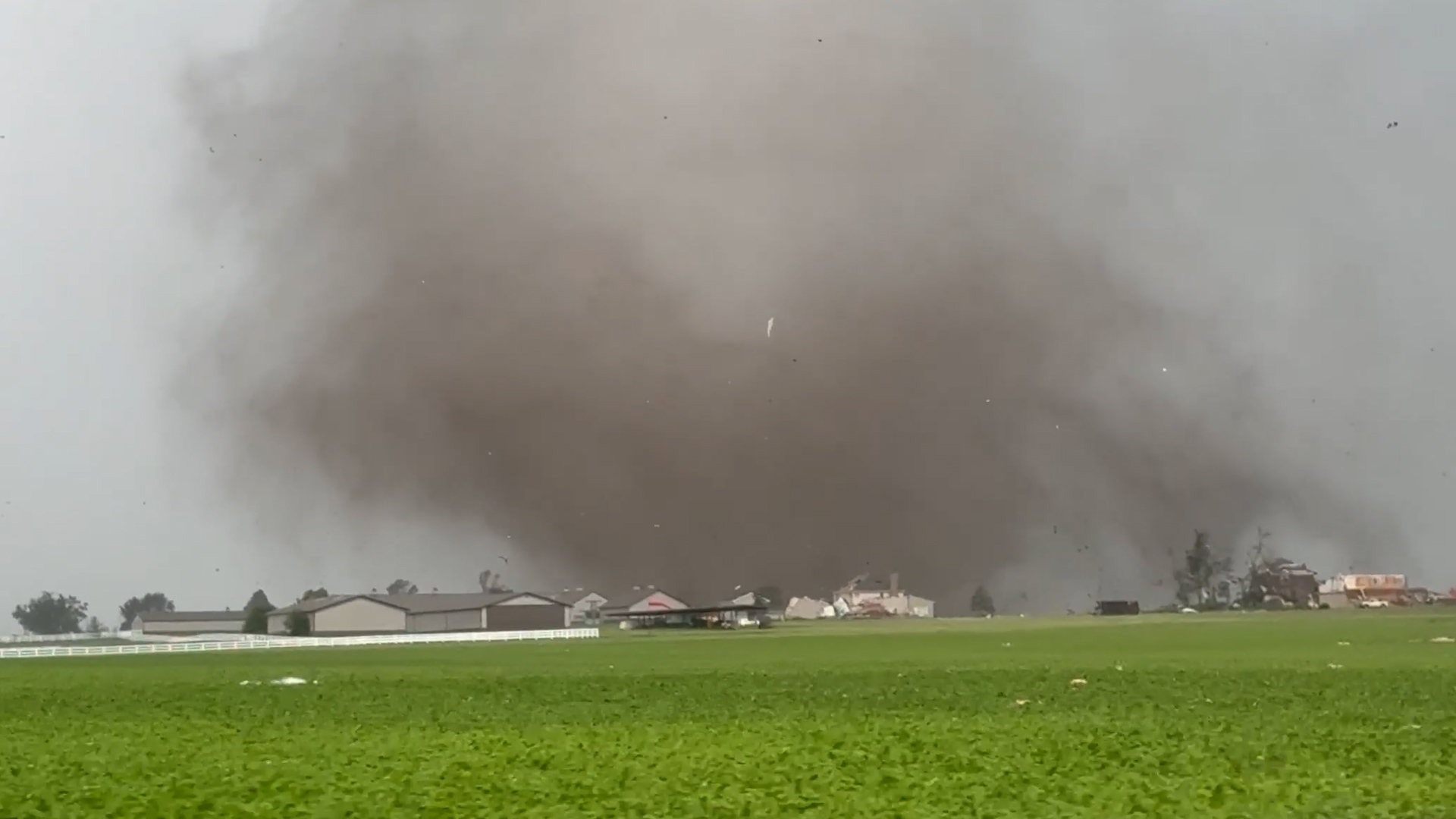 Huge destructive tornado rips through eastern Illinois