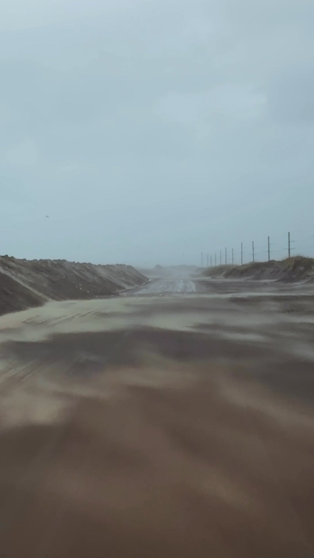 Nor&rsquo;easter rips Outer Banks dunes