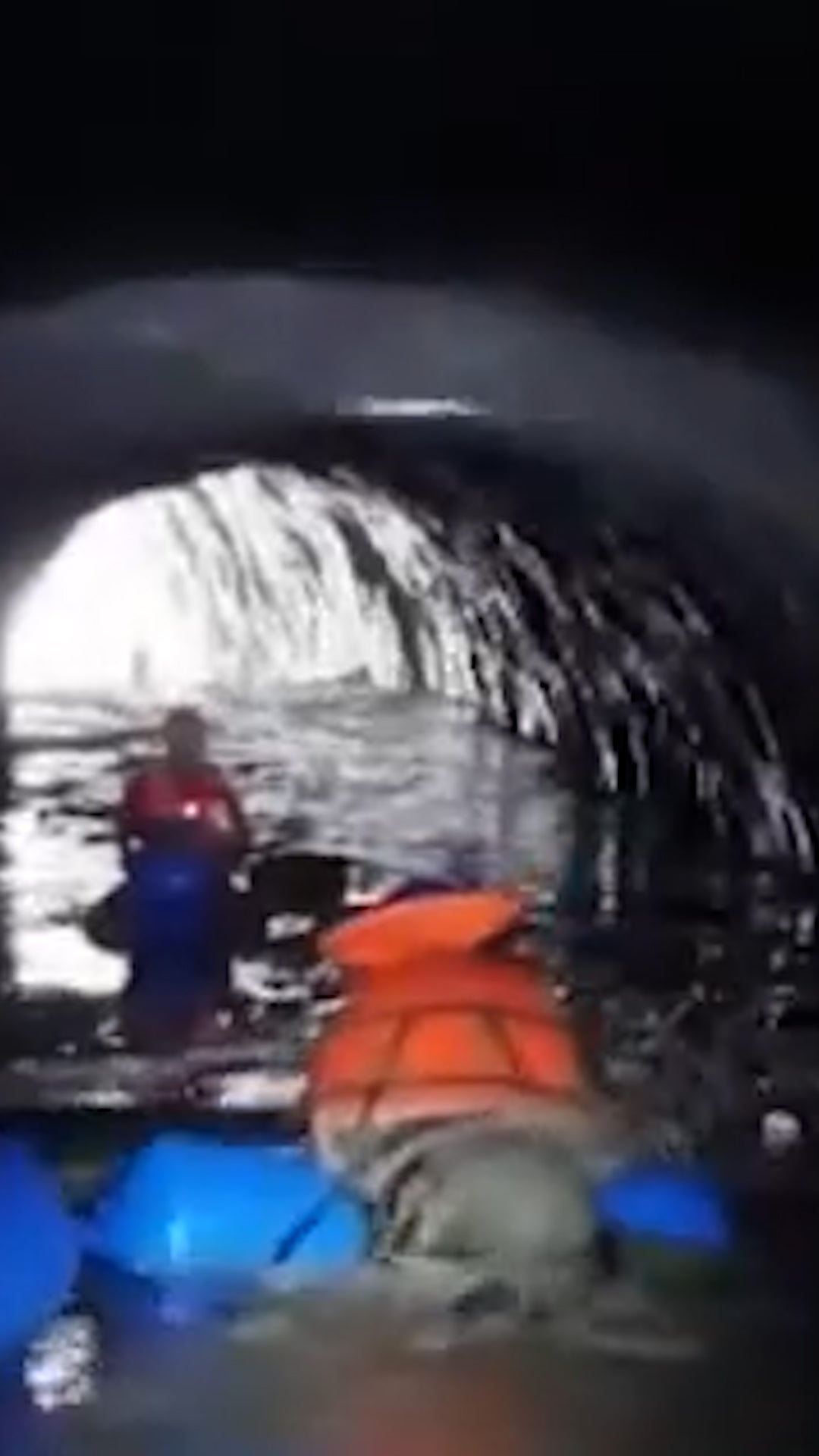 Nepal rescuers crawl through mud