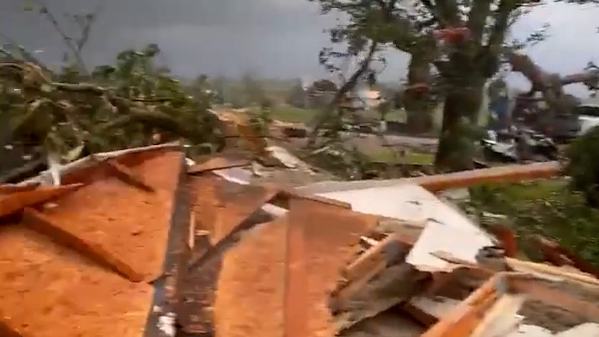 Watch: Man survives tornado that destroyed house