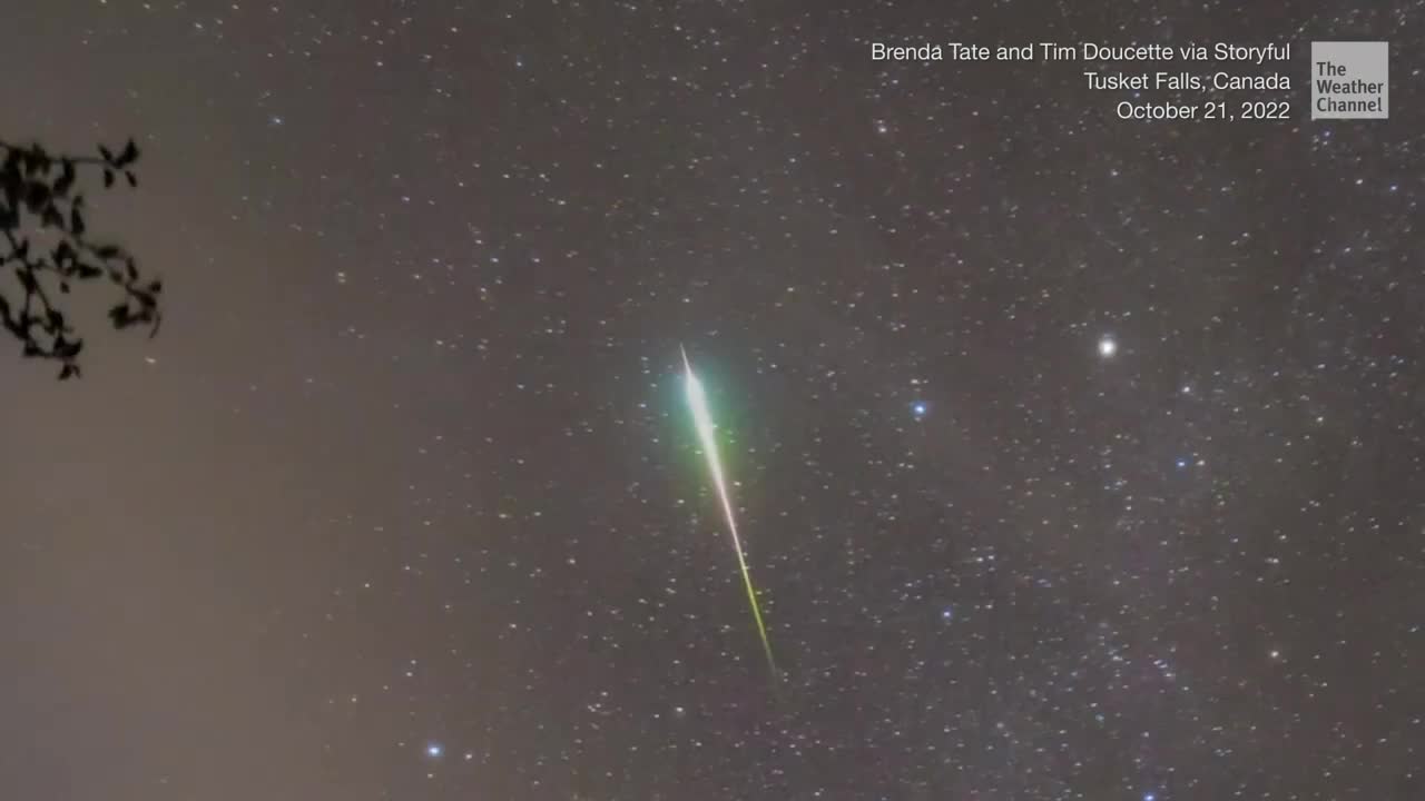 A Meteor Broke Apart Over Canada And One Time Lapse Camera Caught All The Action
