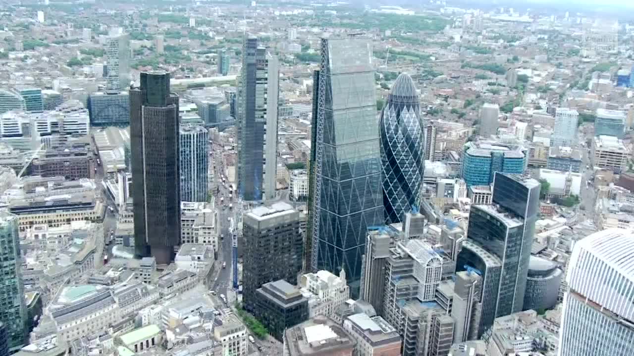 Architects Call For Glass Skyscraper Ban