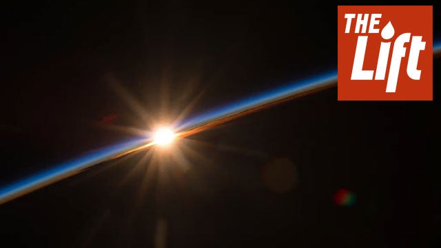 Astronaut Sees Sunrise from International Space Station