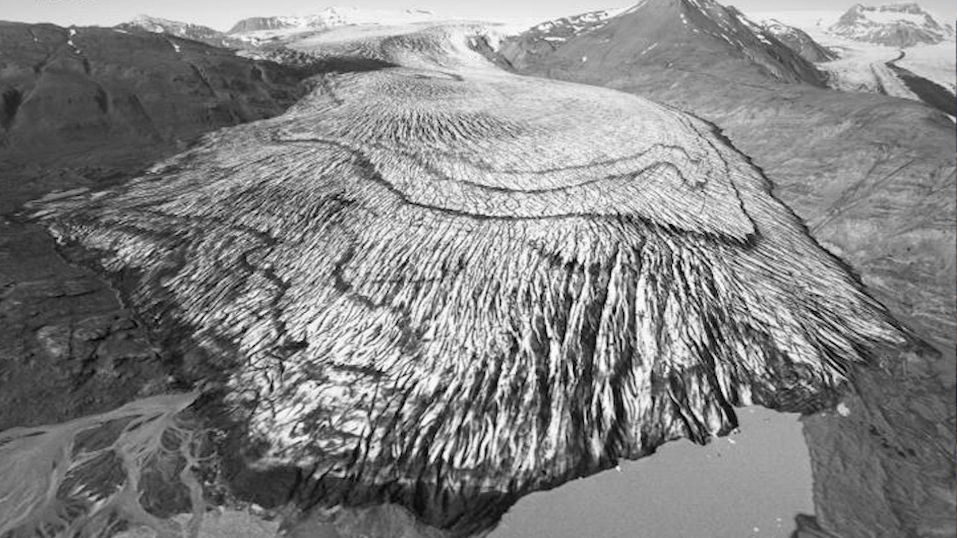 Before and After Photos Show Disappearing Glaciers in Iceland