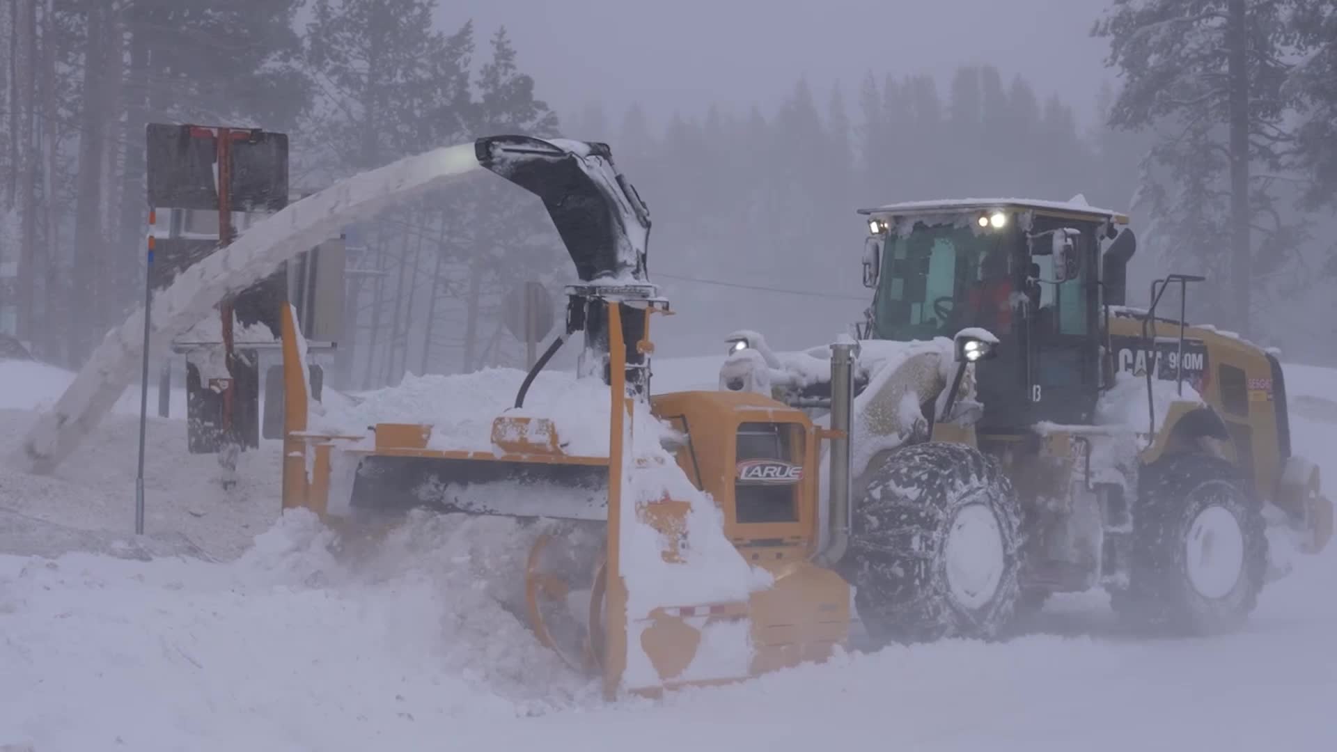 California&rsquo;s Sierra Nevada Battered By Winter Storm