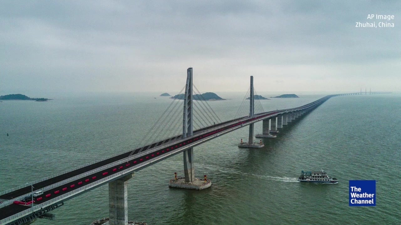 China Unveils World’s Longest Sea Bridge