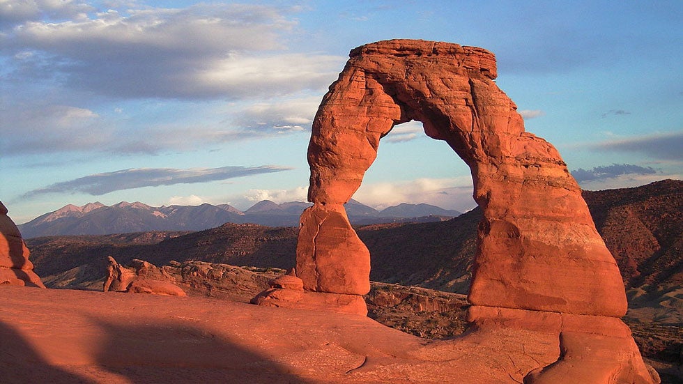 Delicate Arch Monument to be Saved by Plastic