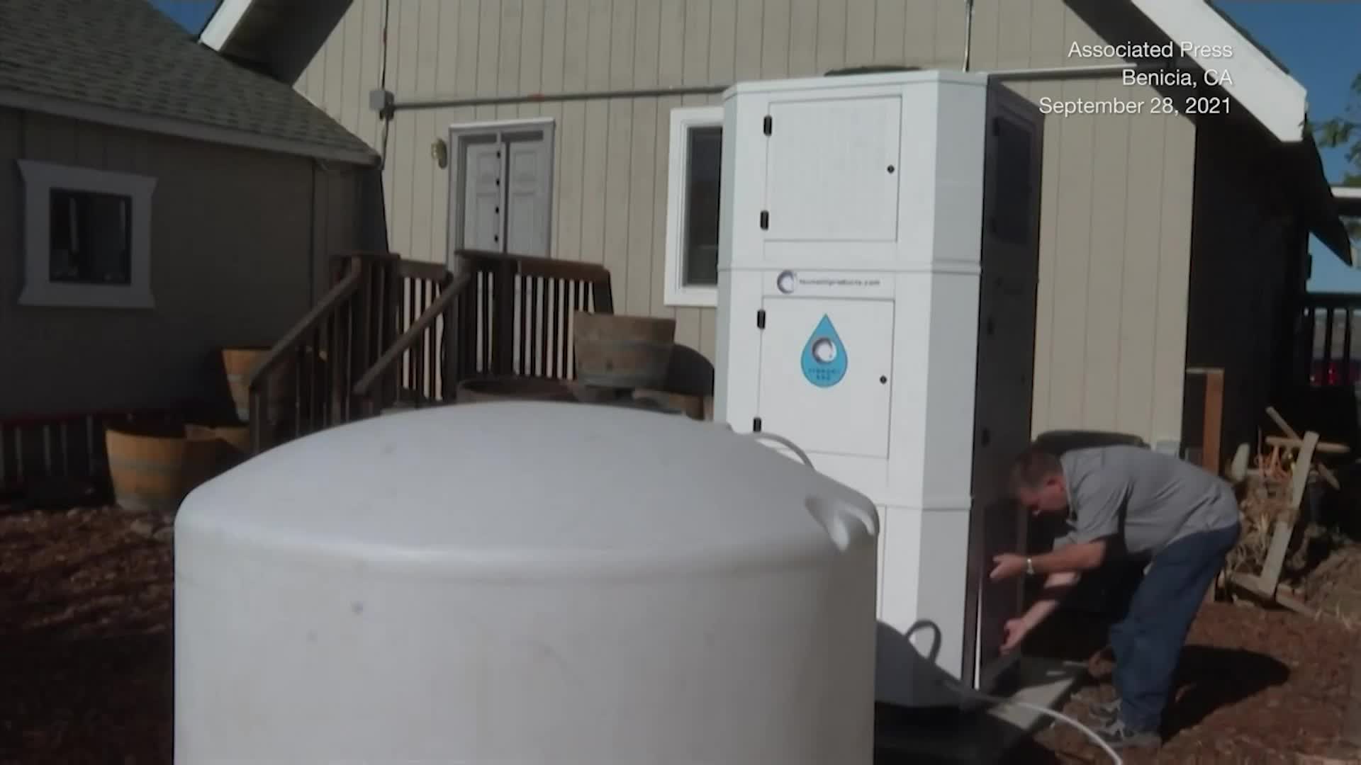 Device Can Turn Air into 1,900 Gallons of Water a Day