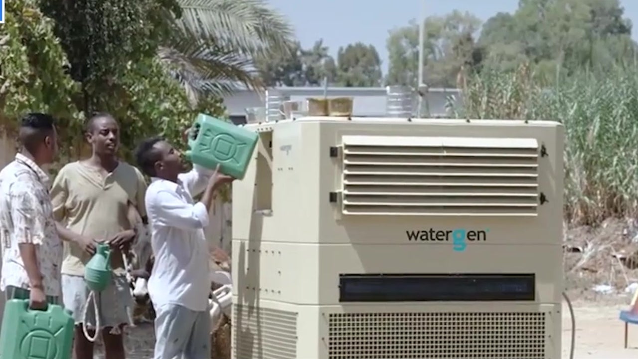 Device Pulls Water Out of Thin Air