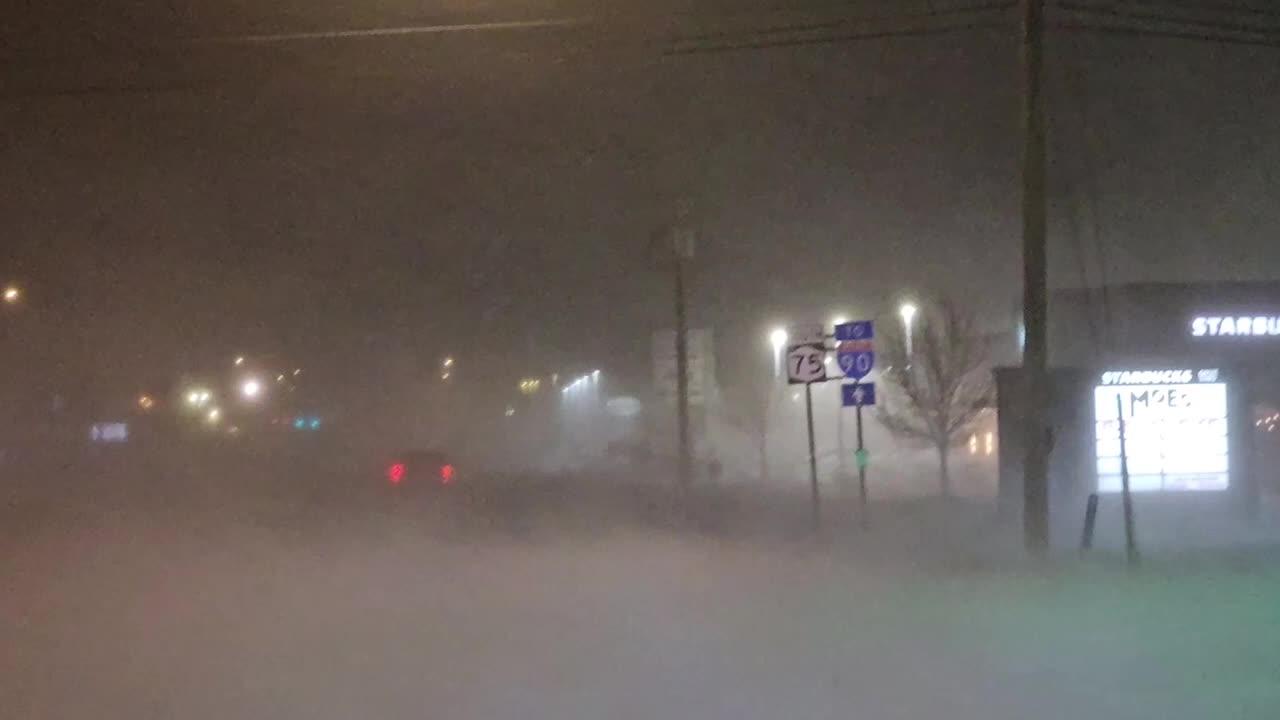 Dramatic Lake-Effect Snow Forms In Buffalo, New York