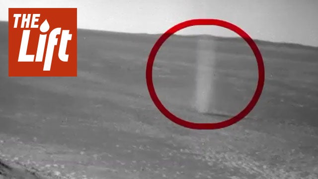 Dust Devil Spotted on Mars