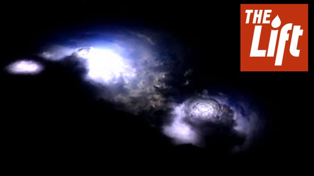 First-Ever Video of Blue Jets in Space from ISS