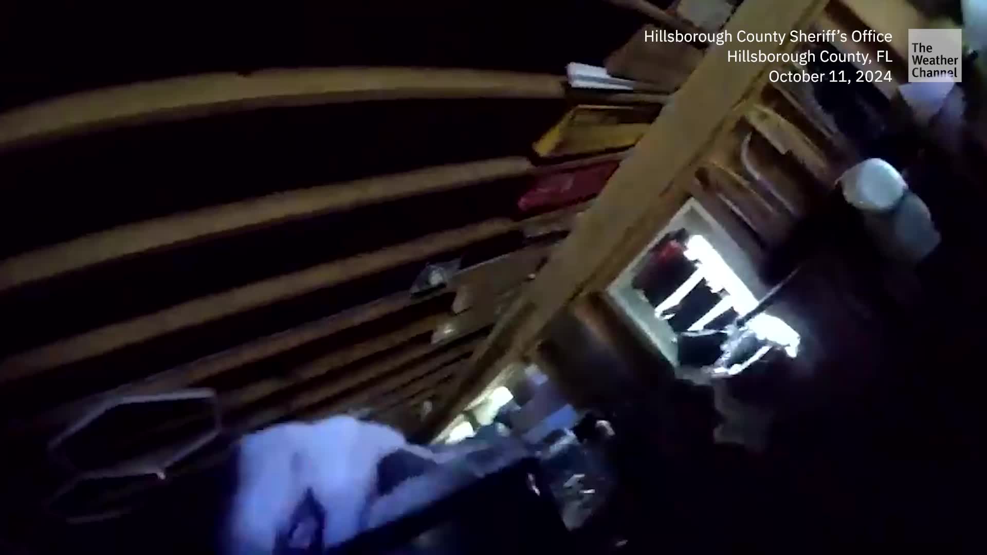 Florida Officers Cleverly Rescue Dog, Family From Flood