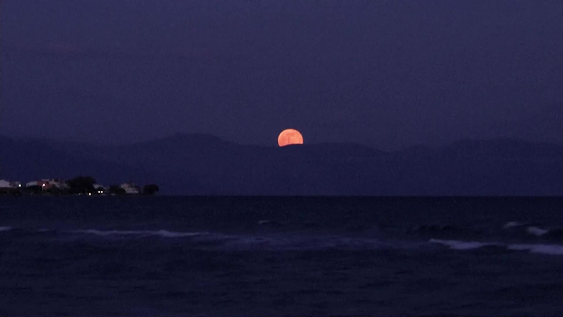 Full Cold Moon Will Pass In Front Of Mars Wednesday Night