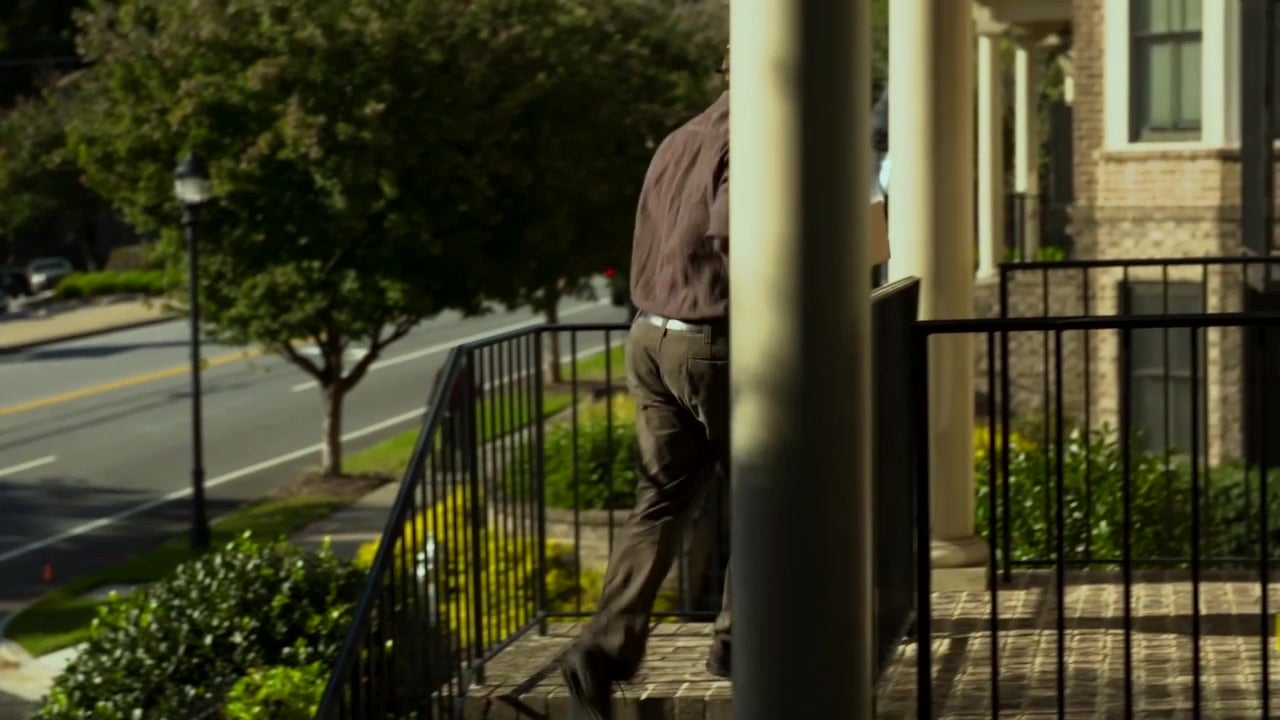 Gadget Protects Home Deliveries From Theft