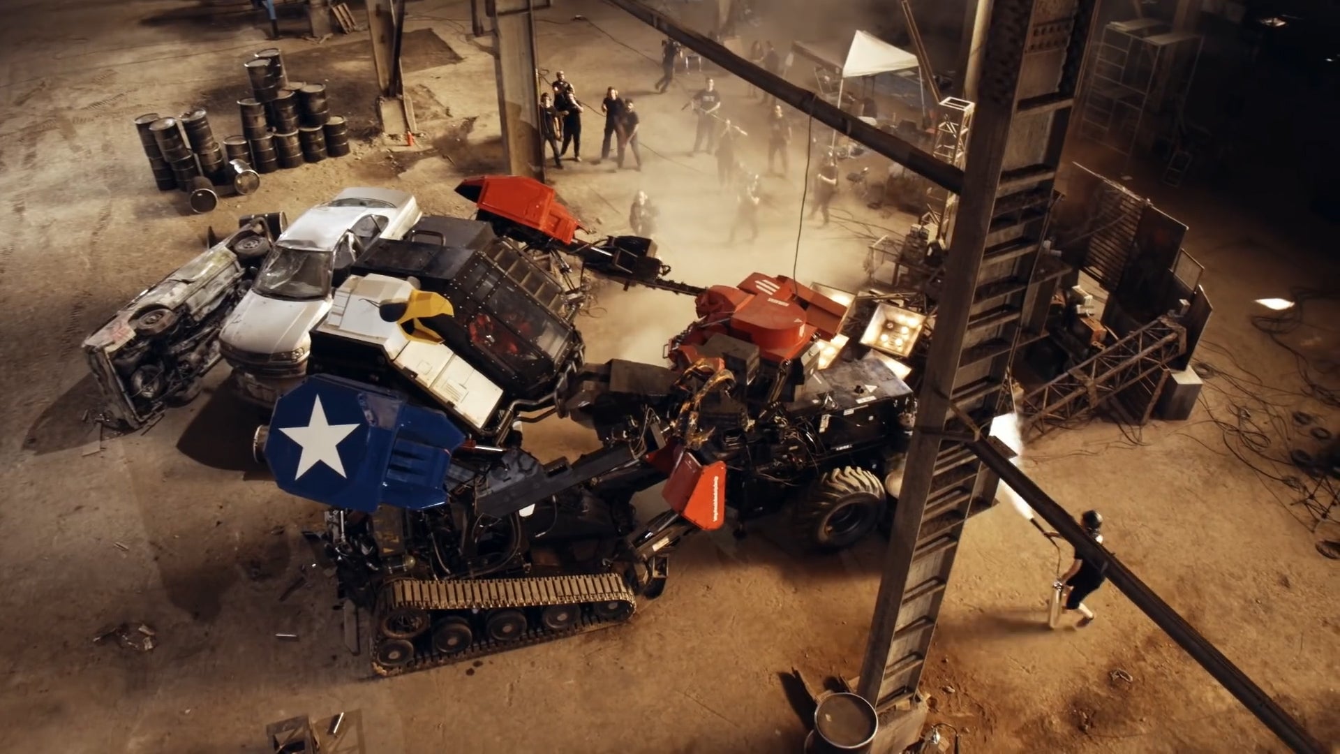 Giant Robots Duke it Out In Epic Fight