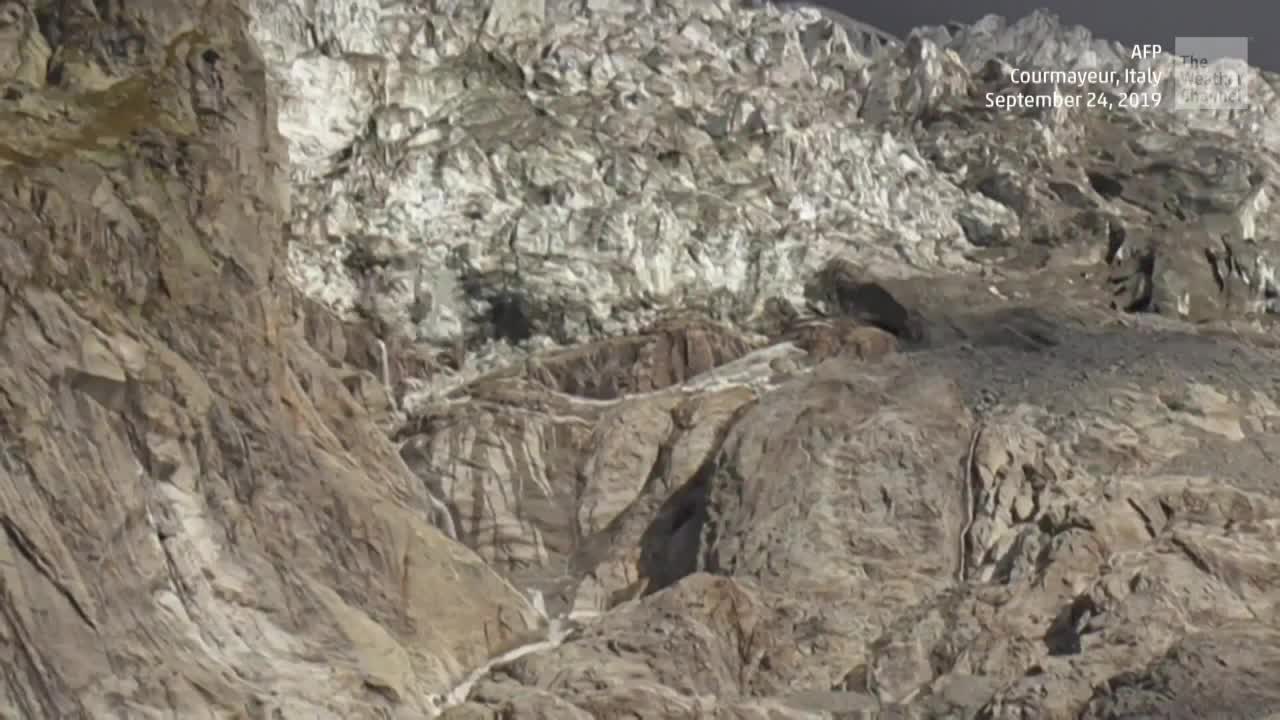 Glacier in Italy’s Mont Blanc Mountains Could Collapse Any Time