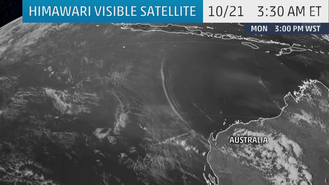Gravity Waves Visible Near Australia Coast