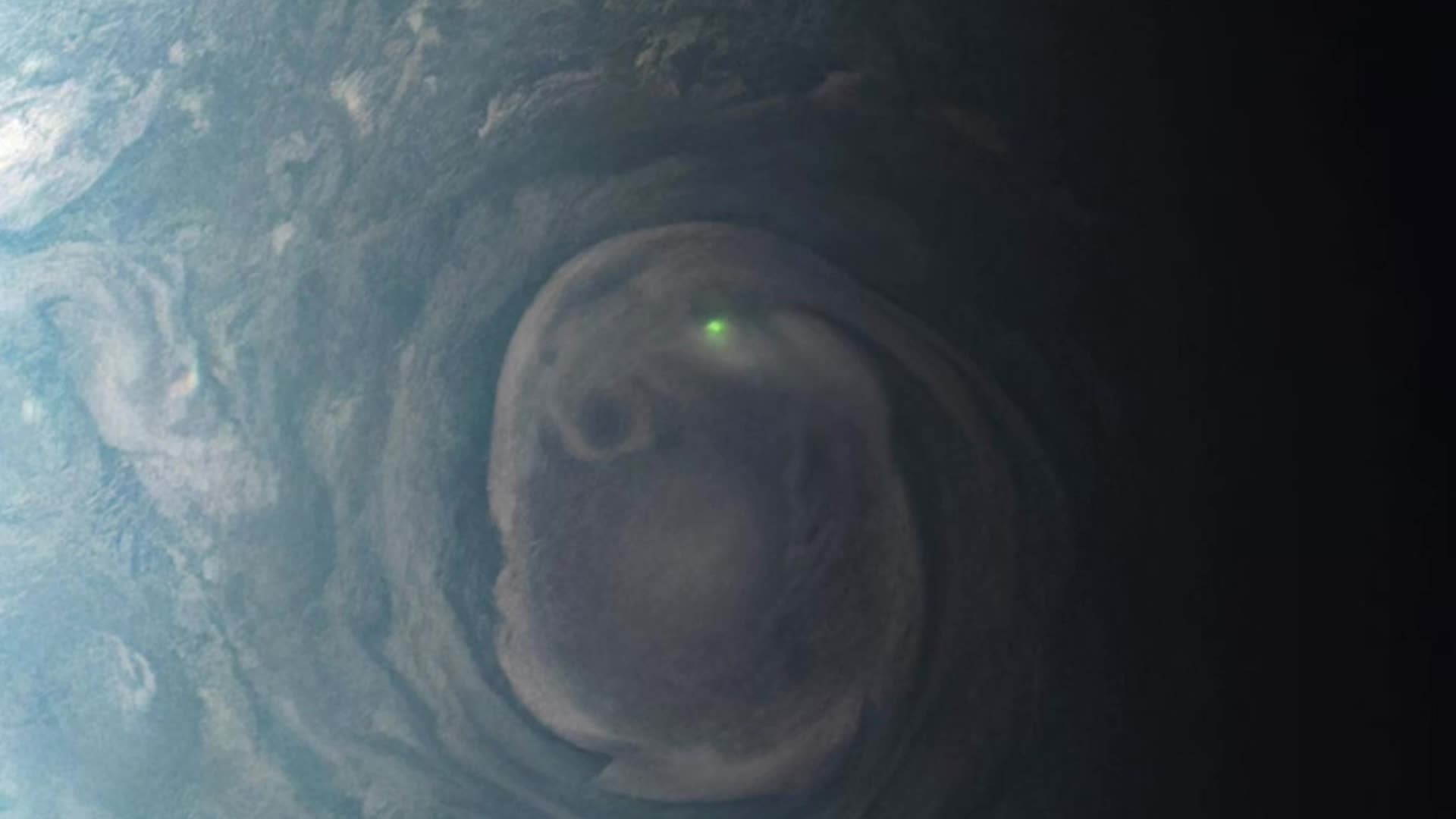 Green Lightning Captured On Jupiter