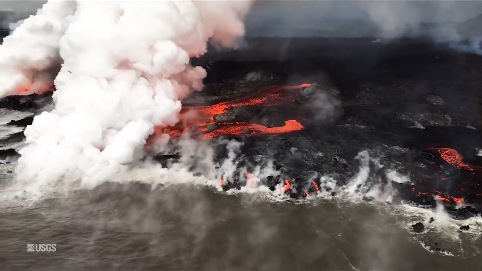 Hawaii’s Mysterious Algae Super Bloom Linked to Kilauea Volcano Eruption