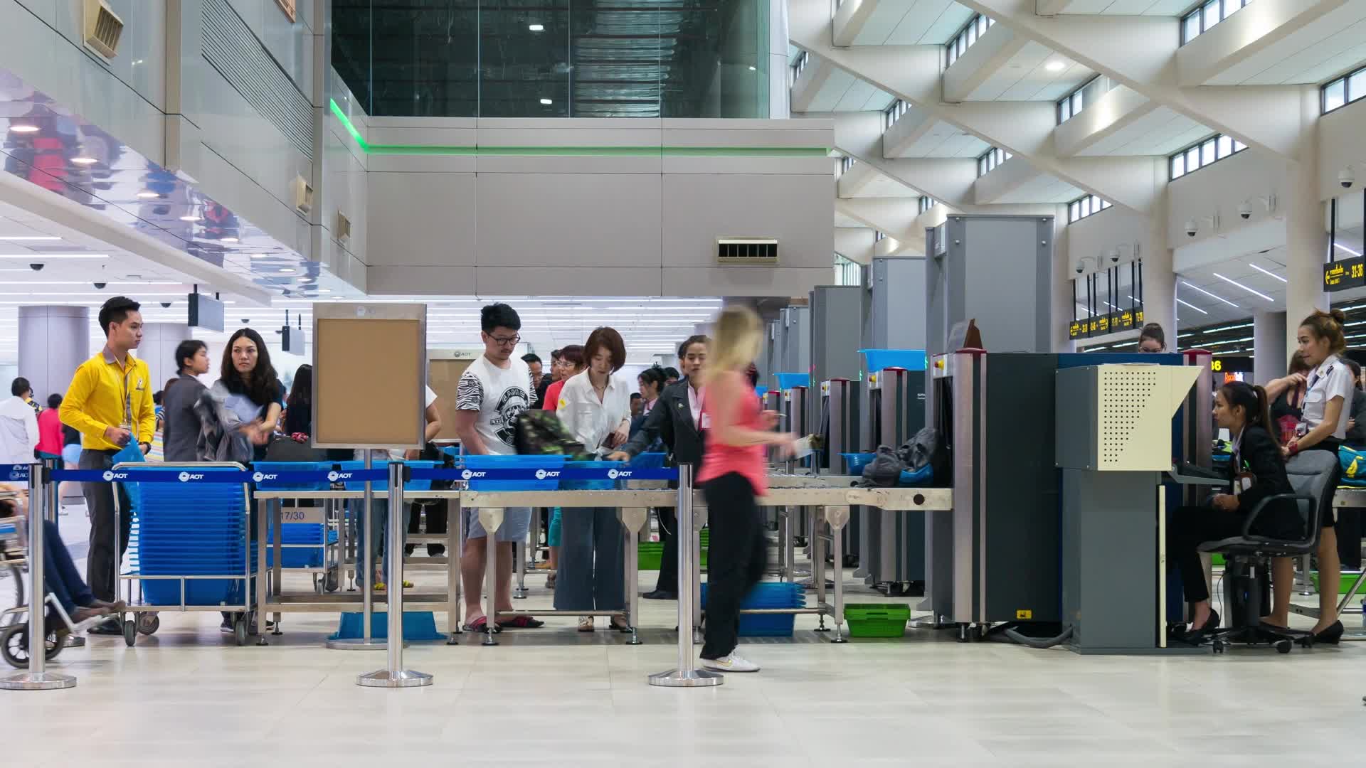 Hundreds Of Passengers Breached Airport Security Last Year