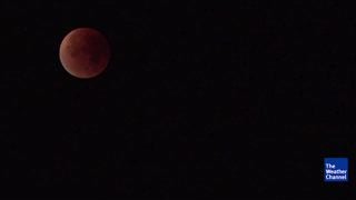 January’s Total Lunar Eclipse Packs Three Treats in One