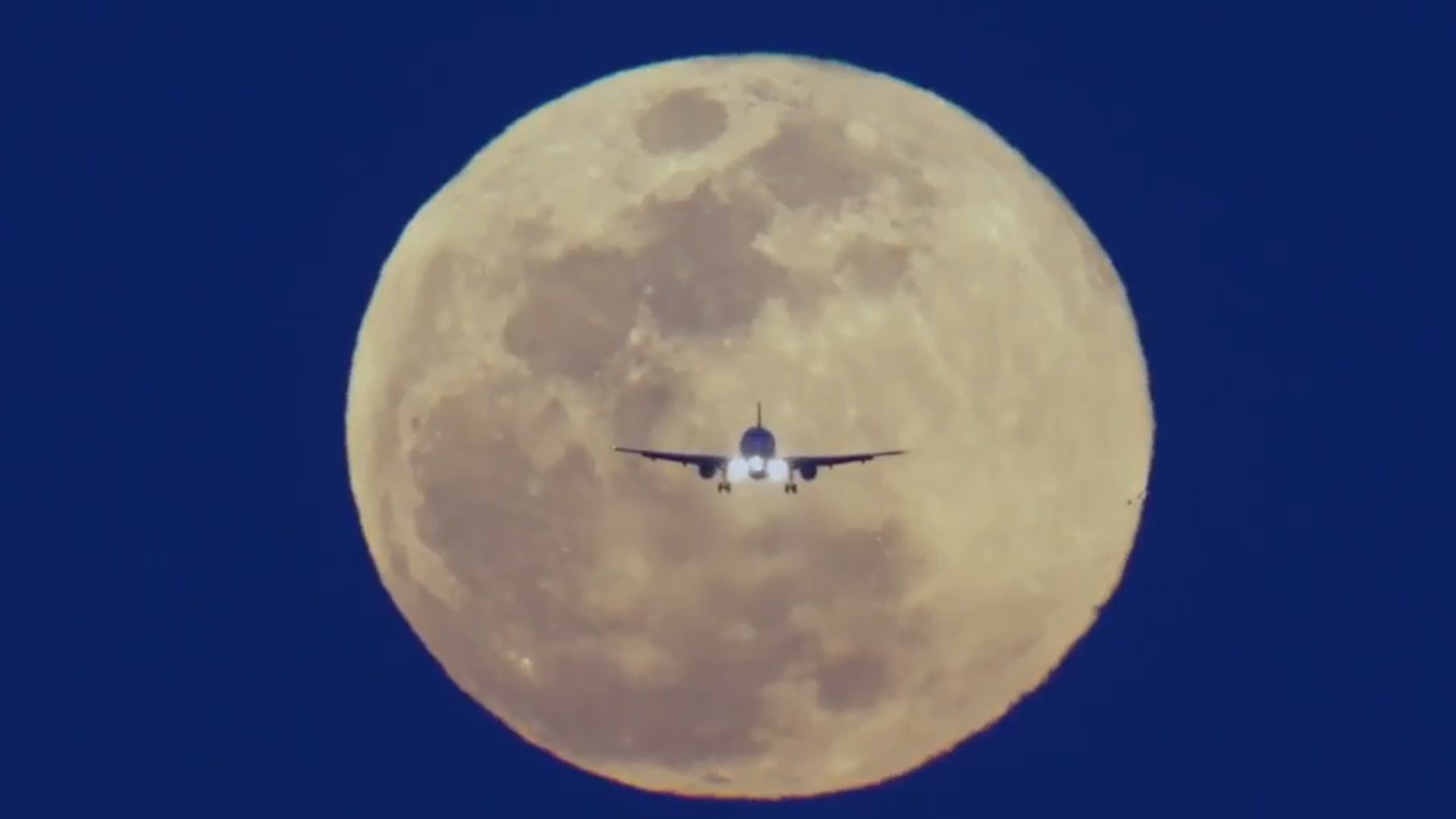 June’s Full Strawberry Moon Was a Sight to See
