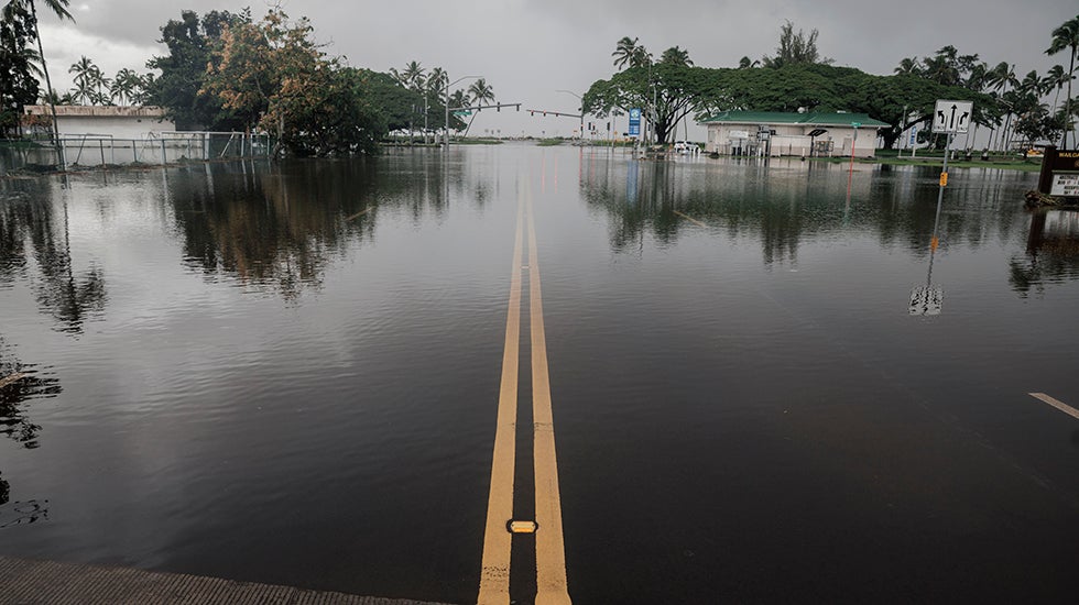 Lala leaves Hawaii soaked; Jim Cantore explains
