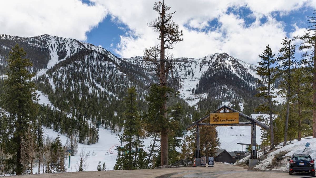 Lift towers for "major expansion" installed at Las Vegas ski resort