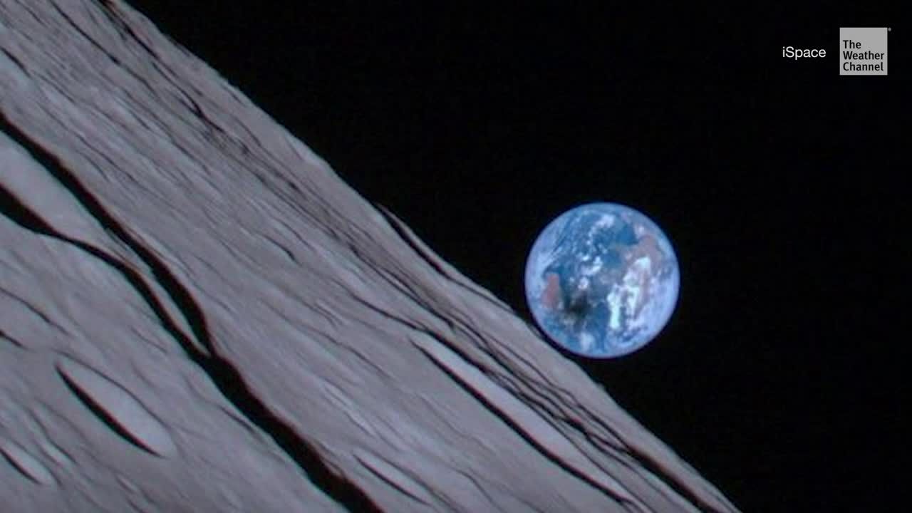 Moon Lander Snaps Rare Event On Earth