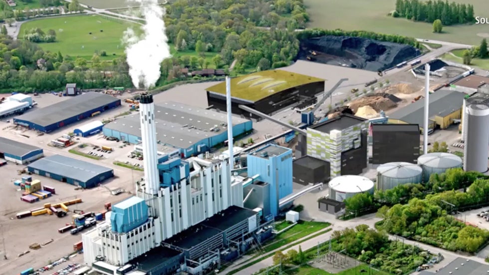 Power Plant Burns H&M Clothes Instead of Coal